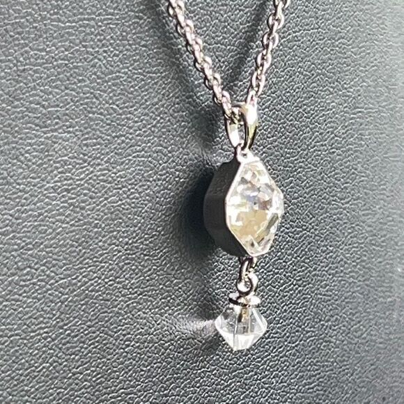 Spotlight Necklace Silver Asscher Cut - Picture 5 of 11